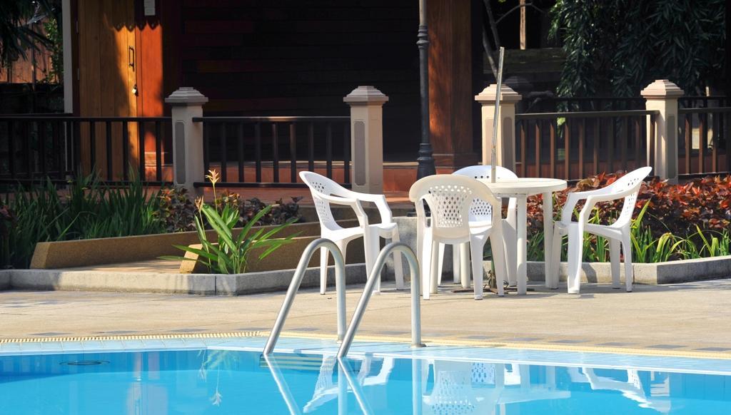 Maeyom Palace Hotel Phrae Exterior foto